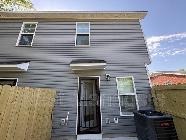 Building Photo - 2026 Progress St