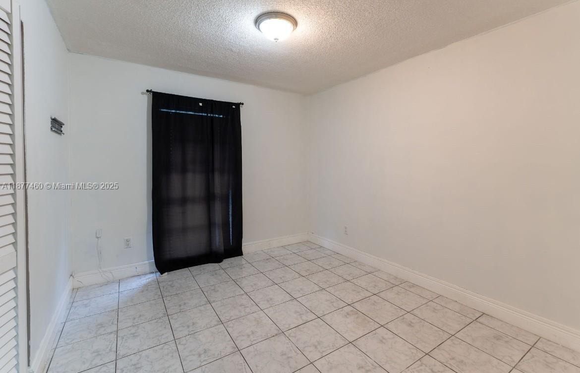 Building Photo - 15345 SW 104th Ave