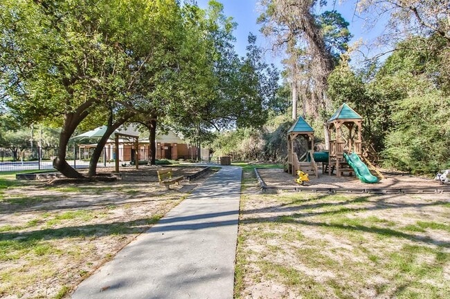 Building Photo - 6219 Spruce Bough Ct