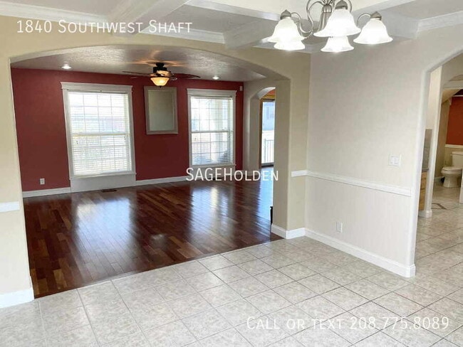 Building Photo - 1840 Southwest Shaft-