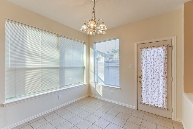 Building Photo - 3313 Pebble Beach Ln