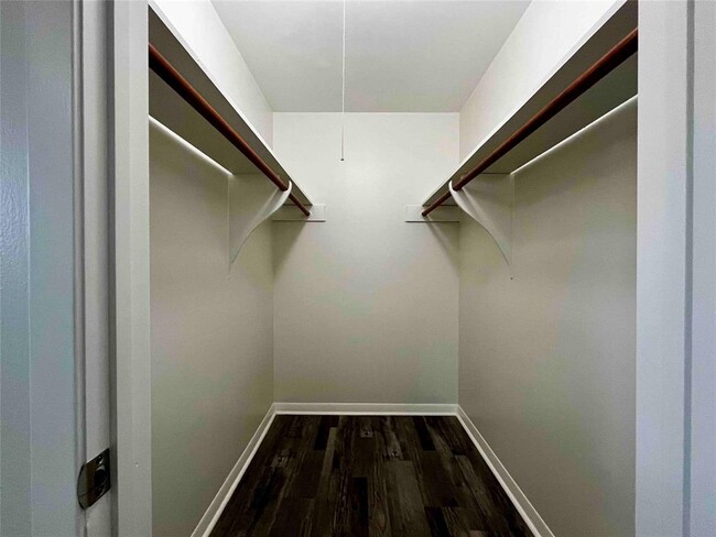 Building Photo - 8106 Mullins Dr