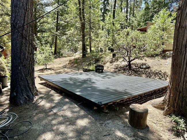 Building Photo - 25245 Rosaline Rd