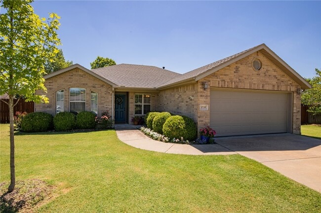 Building Photo - 3739 W Mahogany Dr