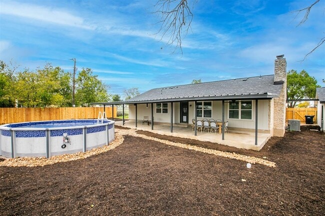 Building Photo - 4613 Joseph St