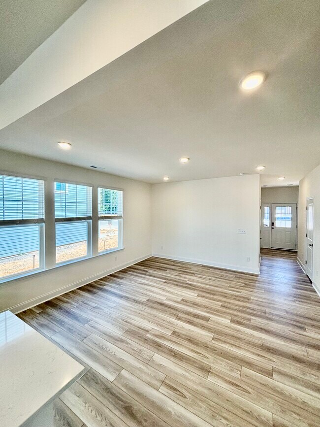 Building Photo - 812 Kensley Grv Ln