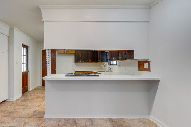 Building Photo - 113 Aberdeen Dr