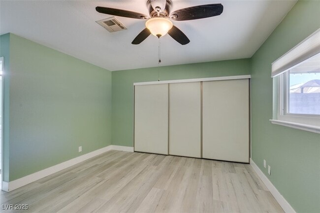 Building Photo - 605 Mosswood Dr