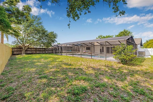 Building Photo - Charming 3-Bedroom Home with Large Fenced ...