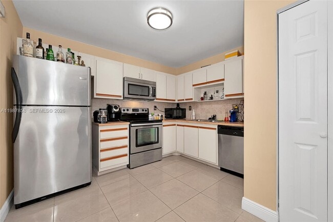 Building Photo - 10441 Mahogany Key Cir