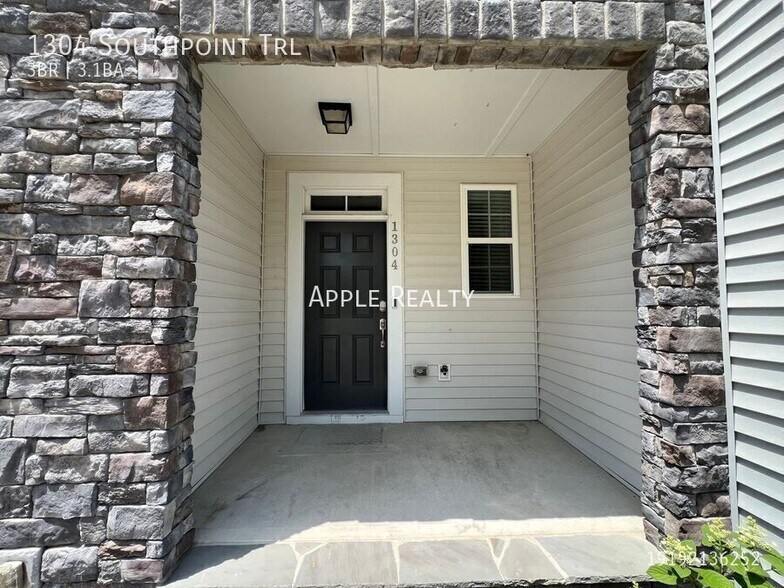 Building Photo - 1304 Southpoint Trl