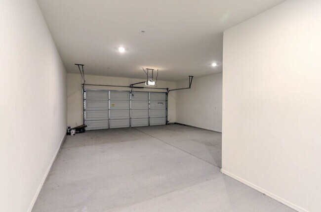 Building Photo - $750.00 MOVE-IN CREDIT TOWARDS FIRST MONTH RENT!!!!! Rancho Sahuarita