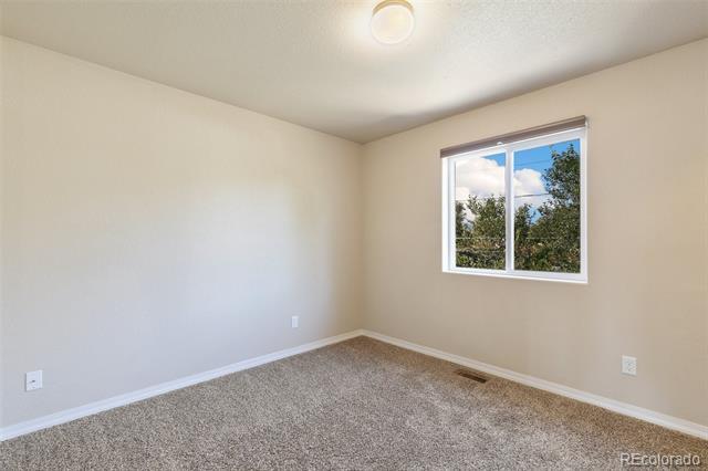 Building Photo - 4070 Creek Legend View