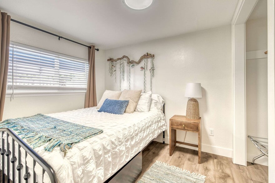 Building Photo - 2818 Rose Hill St