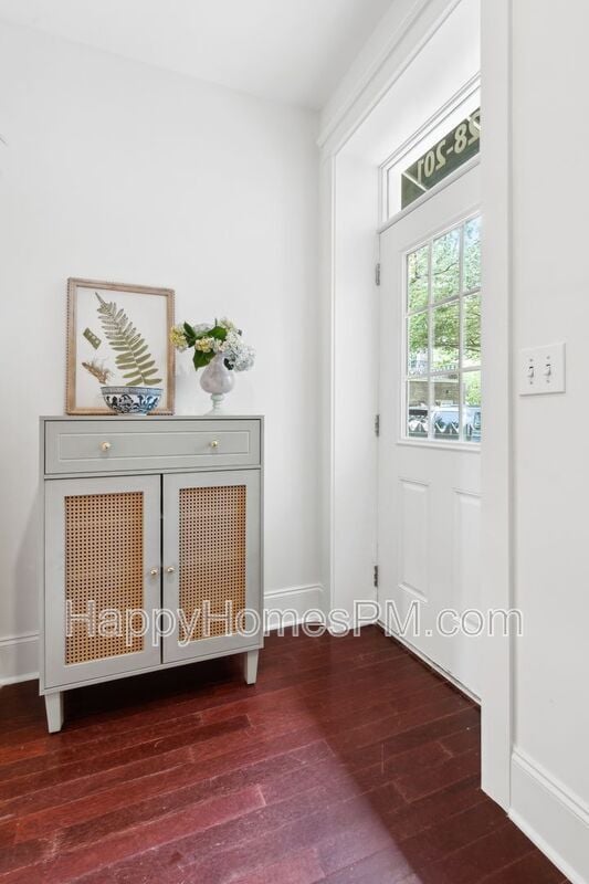 Building Photo - 728 S Shelmore Blvd