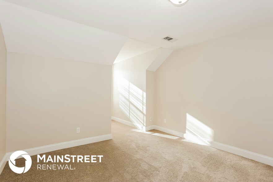 Building Photo - 7013 Edon Hall Way
