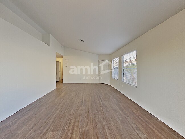 Building Photo - 1508 Meteorite Cir