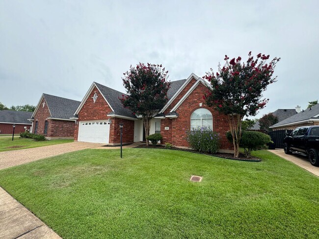 Building Photo - 9080 Southern Charm Dr