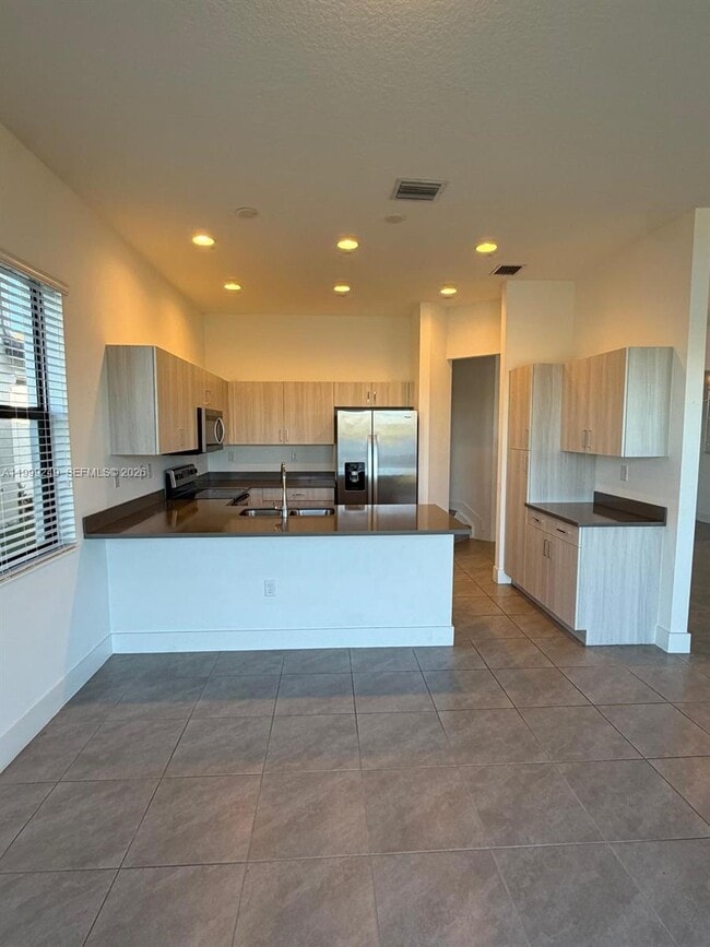 Building Photo - 5669 CERVA LN Ave