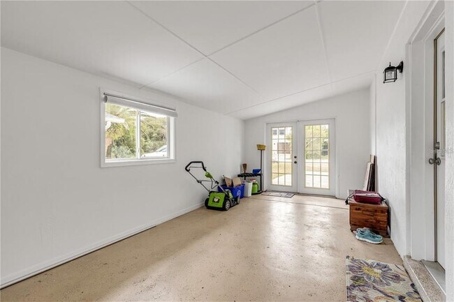 Building Photo - 1219 Beacon St