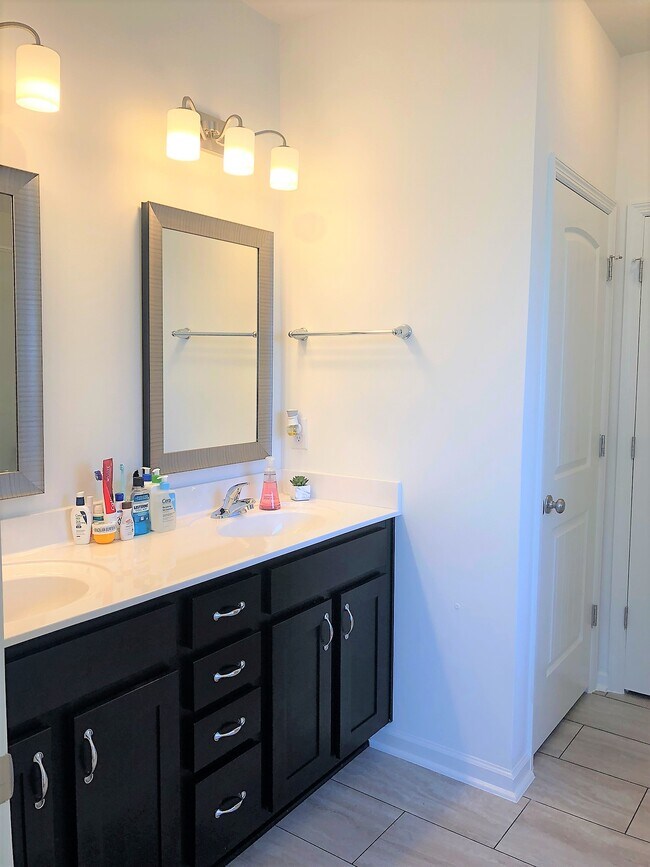 Building Photo - 238 Ducal St