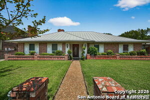 Building Photo - 3413 Foxbriar Ln