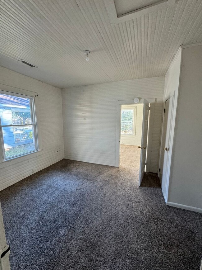 Building Photo - 2/1 House in Downtown Shelby, NC