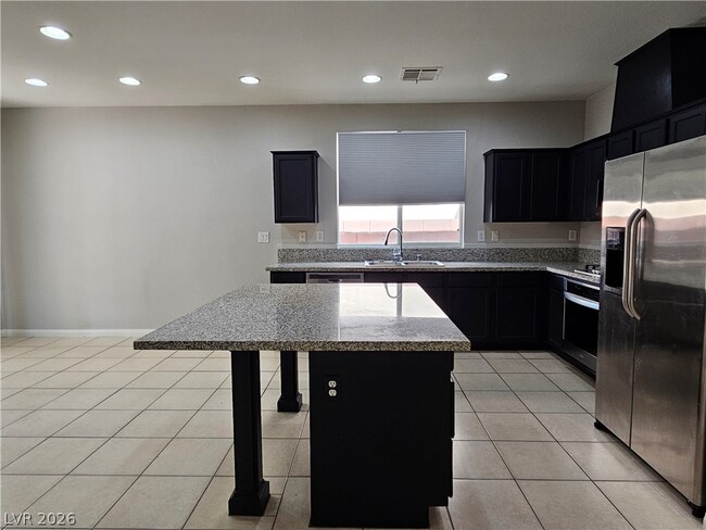 Building Photo - 8726 Livermore Valley Ave