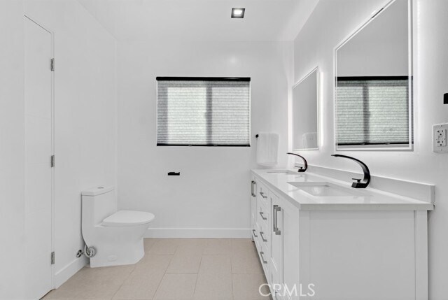 Building Photo - 4941 Hesperia Ave