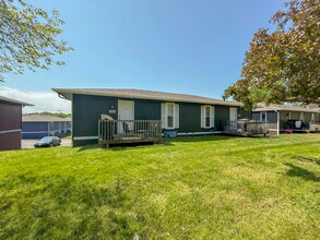 Building Photo - 319 West Blvd N