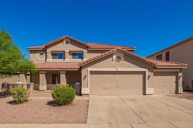 Building Photo - Spacious & Elegant Home with Resort-Style Backyard in Gated Community