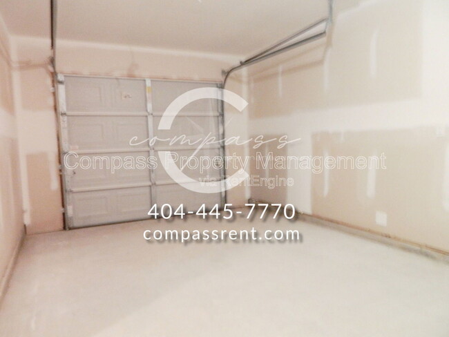 Building Photo - 2086 Belmont Cir NE