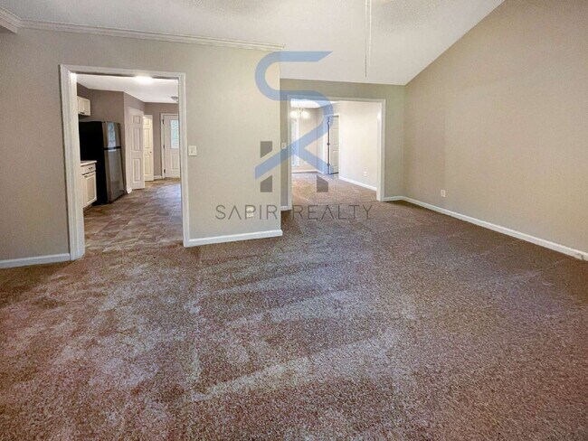 Building Photo - Move in before November 15th and choose yo...