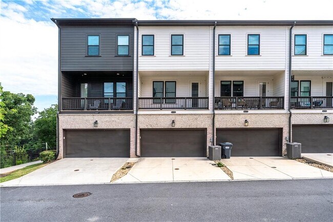 Building Photo - 6605 Beacon Dr