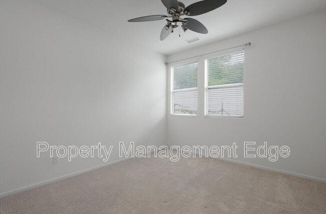 Building Photo - 662 Gemstone Dr