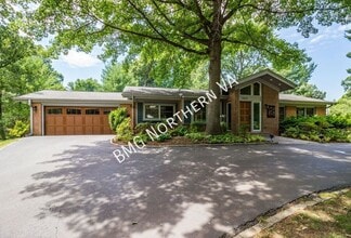 Building Photo - 3404 Mansfield Rd