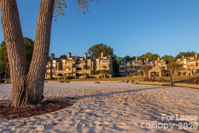 Building Photo - 646 Portside Dr