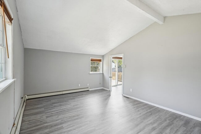 Building Photo - 65 N Howell Ave