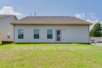 Building Photo - 139 Crabourne Dr