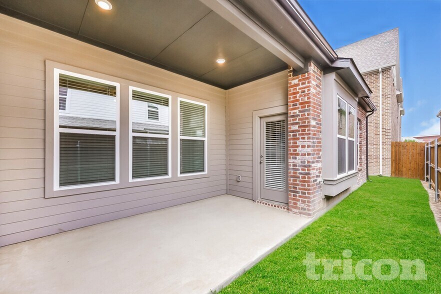 Building Photo - 1105 Fallgate Dr