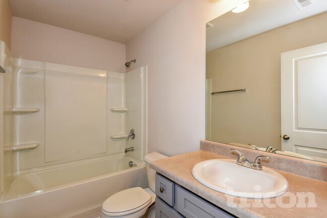 Building Photo - 118 Monaghan Wy