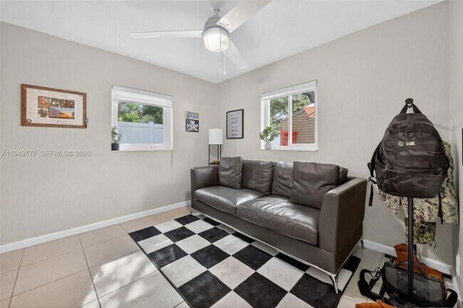 Building Photo - 6640 Douglas St