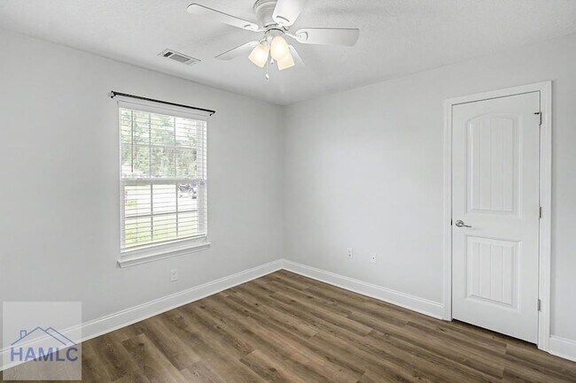Building Photo - 115 Cutter Gap SE