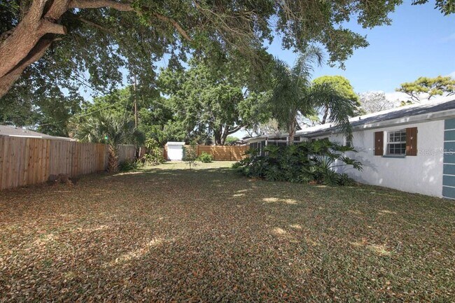 Building Photo - 1000 Gantt Ave