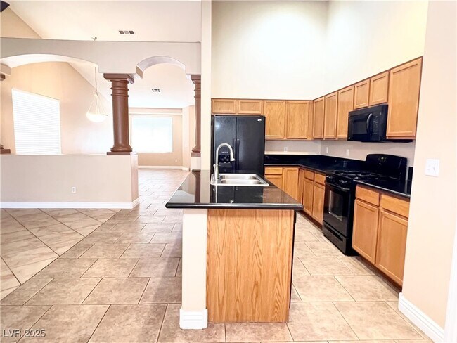 Building Photo - 258 Whitewater Village Ct