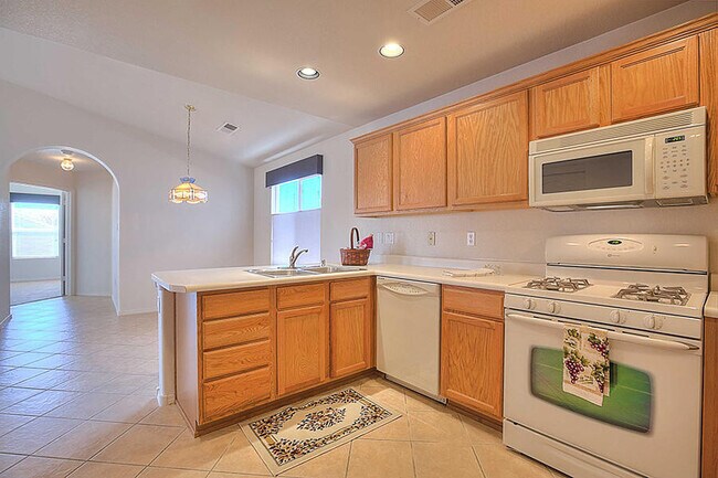 Building Photo - Ventana Ranch Gem! 3 Bedroom 2 Bath. Gate Community! Single Story with Large Backyard.