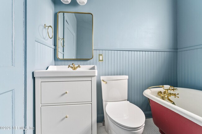 Building Photo - 4531 Attleboro St