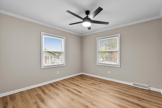 Building Photo - 602 Lipscomb Rd