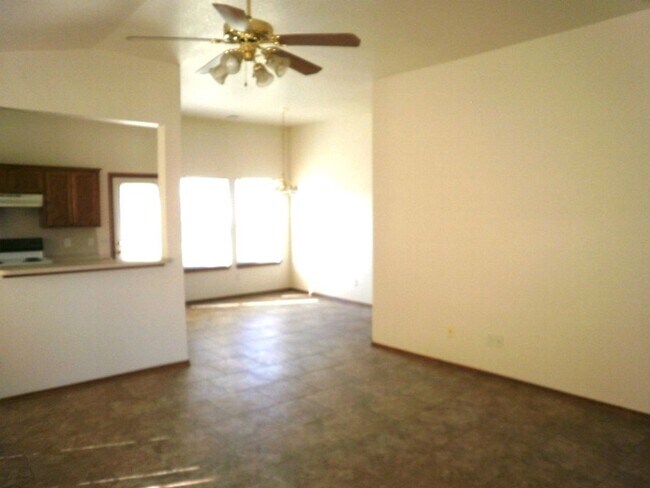 Building Photo - 3148 SW 103rd Pl