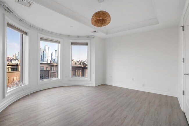 Building Photo - 34 Cambridge Wy